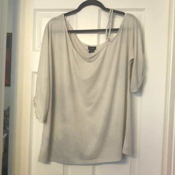 Torrid 3/4 Sleeve White off the Shoulder Blouse - Picture 6 of 6